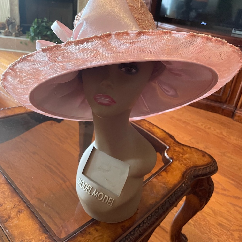 Elegant Pink Wide-Brim Hat